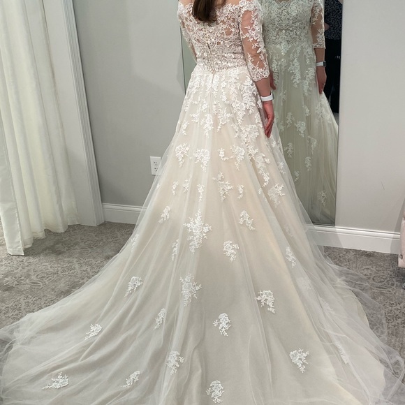 Meet your Posher, Hattie - Picture 1 of 1